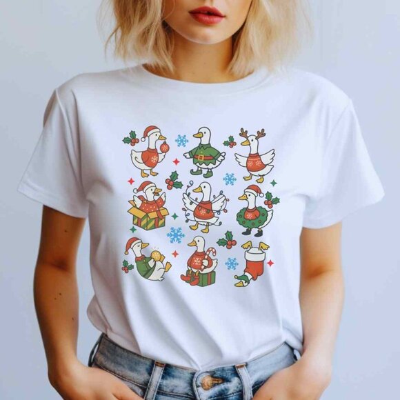 Silly Goose Christmas Graphic Tee Holiday Funny Cute Geese T-Shirt - Picture 1 of 4